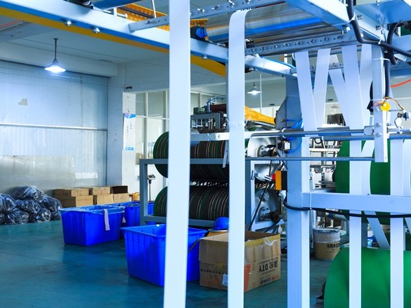 松緊帶生產(chǎn)車(chē)間